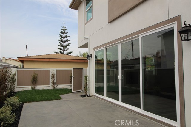 2206 WARFIELD Avenue, Redondo Beach, California 90278, 4 Bedrooms Bedrooms, ,3 BathroomsBathrooms,Residential,Sold,WARFIELD,SB18166221