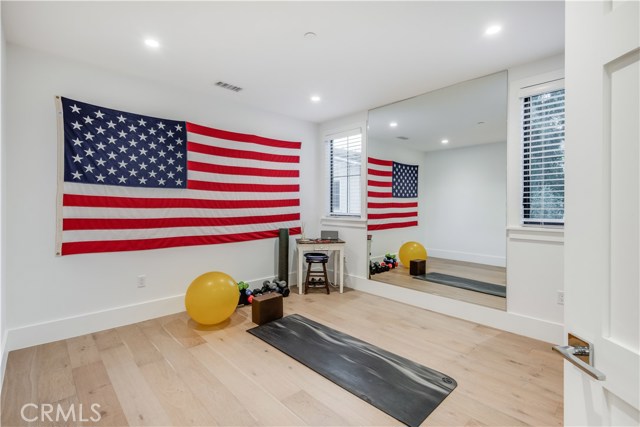 942 15th Street, Hermosa Beach, California 90254, 4 Bedrooms Bedrooms, ,2 BathroomsBathrooms,Residential,Sold,15th,SB20137355