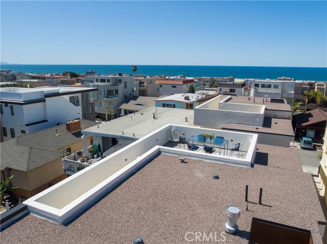 830 Loma Drive, Hermosa Beach, California 90254, 3 Bedrooms Bedrooms, ,2 BathroomsBathrooms,Residential,Sold,Loma,PV18054858