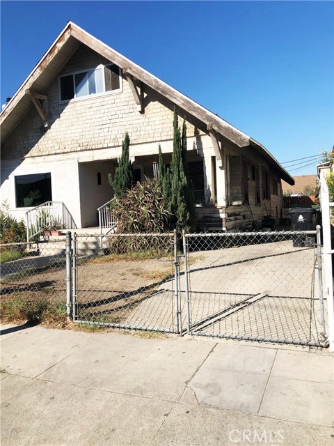 3 Bed Home for Sale in Los Angeles, California