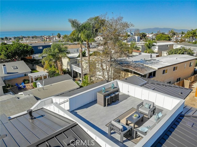 1037 2nd Street, Hermosa Beach, California 90254, 4 Bedrooms Bedrooms, ,3 BathroomsBathrooms,Residential,Sold,2nd,SB19264836