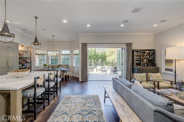 2301 Laurel Avenue, Manhattan Beach, California 90266, 5 Bedrooms Bedrooms, ,4 BathroomsBathrooms,Residential,Sold,Laurel,SB20111754