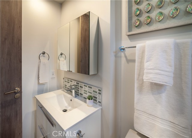 2713 Carnegie Lane, Redondo Beach, California 90278, 4 Bedrooms Bedrooms, ,4 BathroomsBathrooms,Residential,Sold,Carnegie,SB19228634