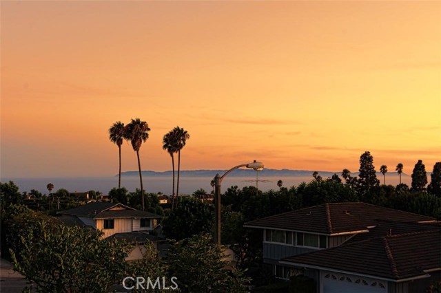 29252 Beachside Drive, Rancho Palos Verdes, California 90275, 4 Bedrooms Bedrooms, ,1 BathroomBathrooms,Residential,Sold,Beachside,PV19219011