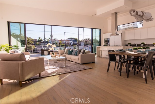 619 Knob Hill Avenue, Redondo Beach, California 90277, 5 Bedrooms Bedrooms, ,3 BathroomsBathrooms,Residential,Sold,Knob Hill,SB18022125