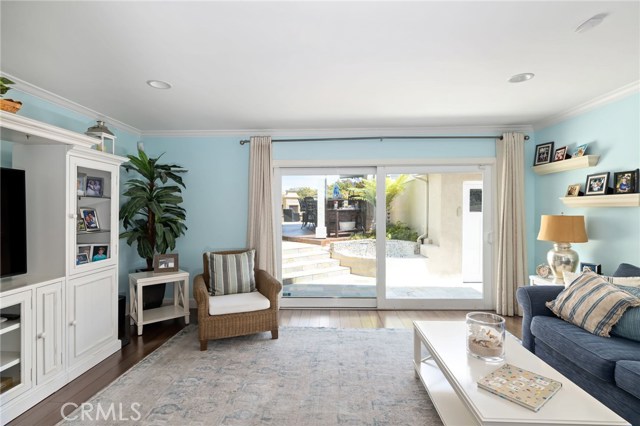804 Juanita Avenue, Redondo Beach, California 90277, 4 Bedrooms Bedrooms, ,3 BathroomsBathrooms,Residential,Sold,Juanita,SB20123579