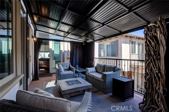 2619 Carnegie Lane, Redondo Beach, California 90278, 3 Bedrooms Bedrooms, ,2 BathroomsBathrooms,Residential,Sold,Carnegie,PV20221187