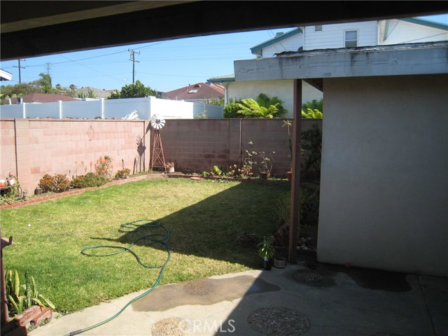 2400 Robinson Street, Redondo Beach, California 90278, 3 Bedrooms Bedrooms, ,2 BathroomsBathrooms,Residential,Sold,Robinson,PV17148525