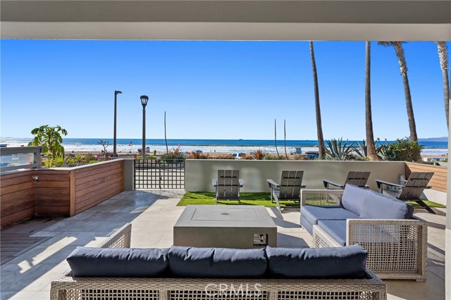 4112 The Strand, Manhattan Beach, California 90266, 4 Bedrooms Bedrooms, ,4 BathroomsBathrooms,Residential,Sold,The Strand,EV21093291