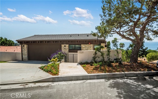 1320 Via Romero, Palos Verdes Estates, California 90274, 4 Bedrooms Bedrooms, ,5 BathroomsBathrooms,Residential,Sold,Via Romero,PV17216220