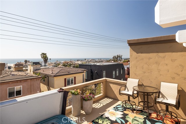 535 Monterey Boulevard, Hermosa Beach, California 90254, 3 Bedrooms Bedrooms, ,2 BathroomsBathrooms,Residential,Sold,Monterey,SB21083889