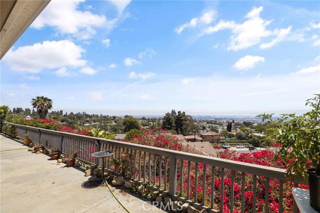 2050 Suana Drive, Rancho Palos Verdes, California 90275, 3 Bedrooms Bedrooms, ,2 BathroomsBathrooms,Residential,Sold,Suana,PW21144853