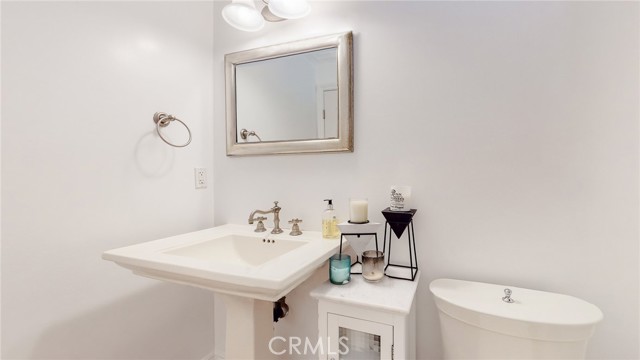 333 21st Place, Manhattan Beach, California 90266, 3 Bedrooms Bedrooms, ,3 BathroomsBathrooms,Residential,Sold,21st,SB21154619