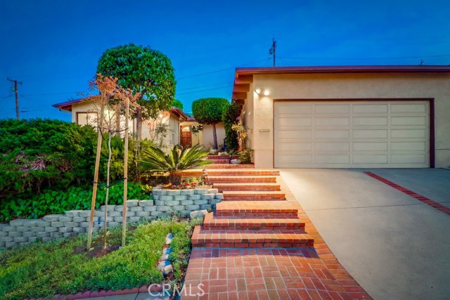 2122 Noble View Drive, Rancho Palos Verdes, California 90275, 3 Bedrooms Bedrooms, ,2 BathroomsBathrooms,Residential,Sold,Noble View,SB17154220