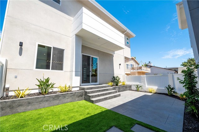 1914 Marshallfield Lane, Redondo Beach, California 90278, 4 Bedrooms Bedrooms, ,3 BathroomsBathrooms,Residential,Sold,Marshallfield,SB20122923