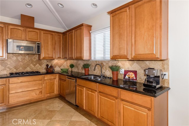 2609 Curtis Avenue, Redondo Beach, California 90278, 3 Bedrooms Bedrooms, ,2 BathroomsBathrooms,Residential,Sold,Curtis,SB19006810