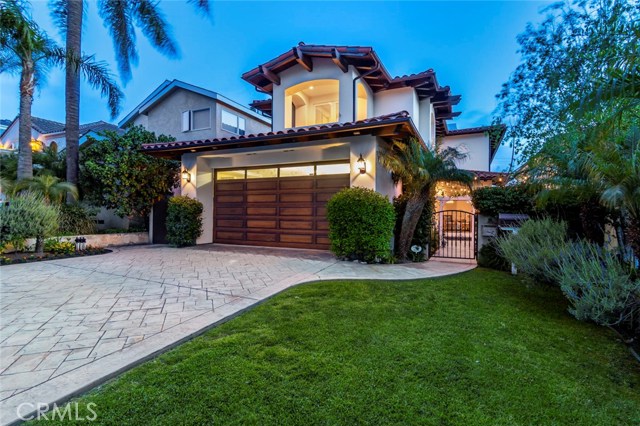 700 Avenue C, Redondo Beach, California 90277, 5 Bedrooms Bedrooms, ,5 BathroomsBathrooms,Residential,Sold,Avenue C,SB19123719