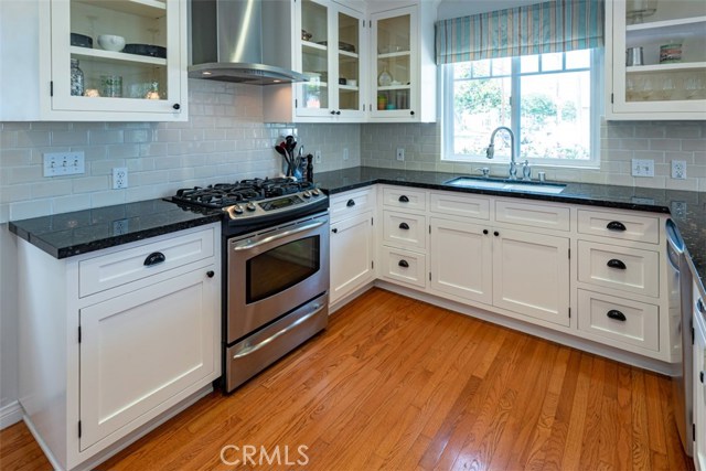 2500 Armour Lane, Redondo Beach, California 90278, 3 Bedrooms Bedrooms, ,2 BathroomsBathrooms,Residential,Sold,Armour,SB20133429