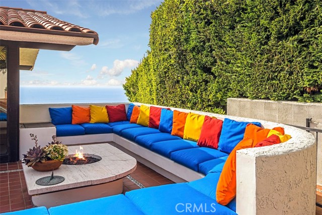 1425 Via Zumaya, Palos Verdes Estates, California 90274, 5 Bedrooms Bedrooms, ,3 BathroomsBathrooms,Residential,Sold,Via Zumaya,PV17070870
