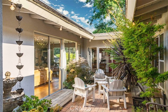 17 Seahurst Road, Rolling Hills Estates, California 90274, 5 Bedrooms Bedrooms, ,5 BathroomsBathrooms,Residential,Sold,Seahurst,PV20141601