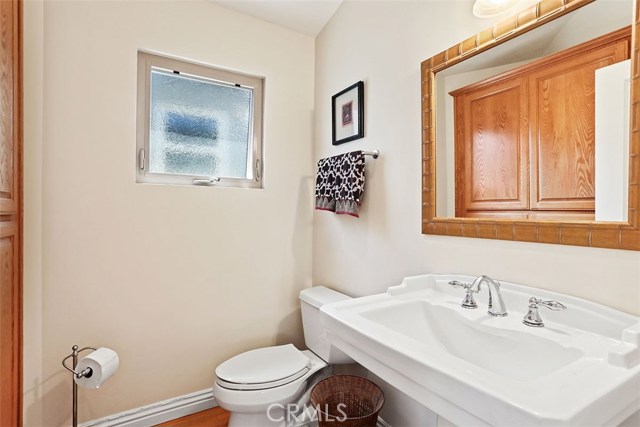 220 23rd Street, Manhattan Beach, California 90266, 3 Bedrooms Bedrooms, ,1 BathroomBathrooms,Residential,Sold,23rd,OC19050321