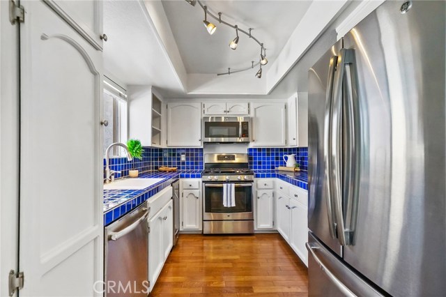 239 Juanita Avenue, Redondo Beach, California 90277, 2 Bedrooms Bedrooms, ,2 BathroomsBathrooms,Residential,Sold,Juanita,RS20073580