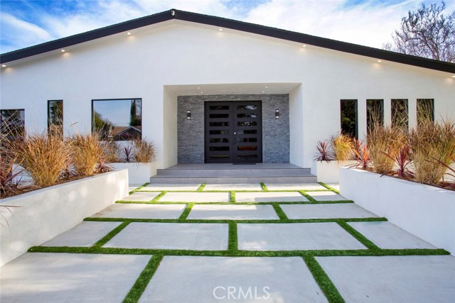 Photo of 23056 Leonora, Woodland Hills, CA 91367