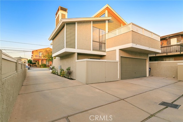 2408 Rockefeller Lane, Redondo Beach, California 90278, 3 Bedrooms Bedrooms, ,2 BathroomsBathrooms,Residential,Sold,Rockefeller,SB19003633