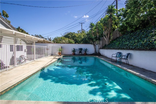 149 Vista Del Parque, Redondo Beach, California 90277, 4 Bedrooms Bedrooms, ,1 BathroomBathrooms,Residential,Sold,Vista Del Parque,PV19039225