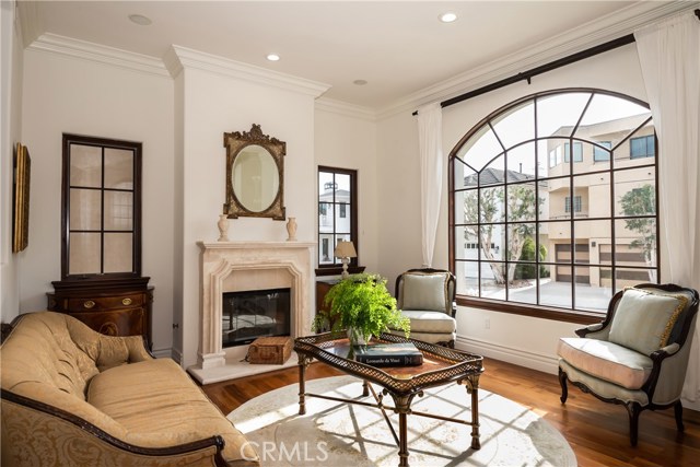 441 1st Street, Manhattan Beach, California 90266, 5 Bedrooms Bedrooms, ,4 BathroomsBathrooms,Residential,Sold,1st,SB19263313