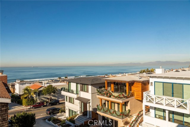 312 20th Street, Manhattan Beach, California 90266, 5 Bedrooms Bedrooms, ,4 BathroomsBathrooms,Residential,Sold,20th,SB21017923