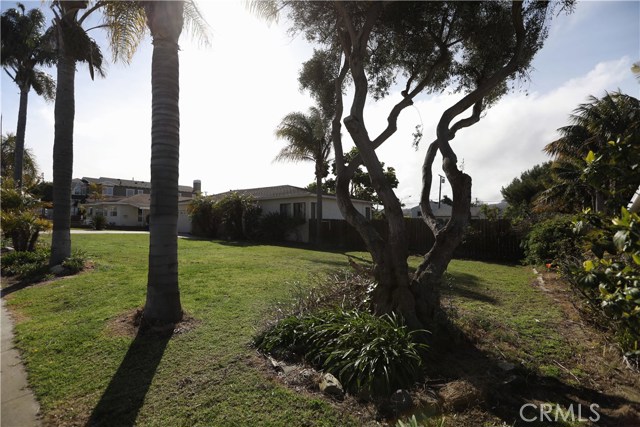 1020 Avenue A, Redondo Beach, California 90277, 3 Bedrooms Bedrooms, ,2 BathroomsBathrooms,Residential,Sold,Avenue A,PV19048486