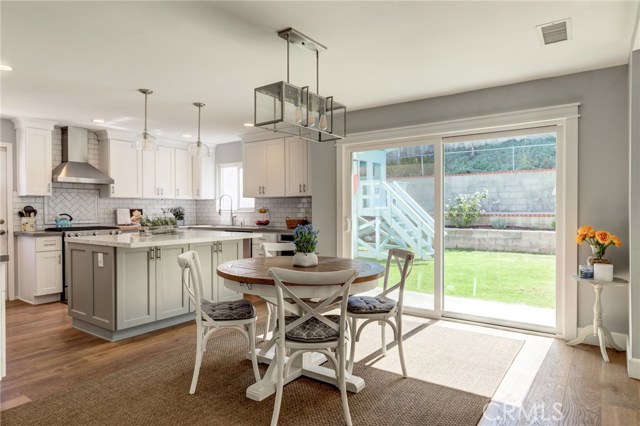 417 Susana Avenue, Redondo Beach, California 90277, 4 Bedrooms Bedrooms, ,2 BathroomsBathrooms,Residential,Sold,Susana,SB20152659