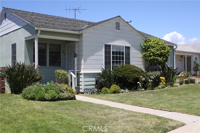 1613 Harkness Street, Manhattan Beach, California 90266, 3 Bedrooms Bedrooms, ,1 BathroomBathrooms,Residential,Sold,Harkness,SB19114234