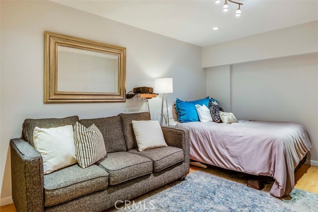 710 Guadalupe Avenue, Redondo Beach, California 90277, 2 Bedrooms Bedrooms, ,1 BathroomBathrooms,Residential,Sold,Guadalupe,SB19016726