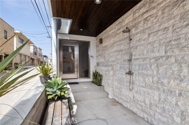 315 24th Street, Manhattan Beach, California 90266, 3 Bedrooms Bedrooms, ,3 BathroomsBathrooms,Residential,Sold,24th,SB20212174