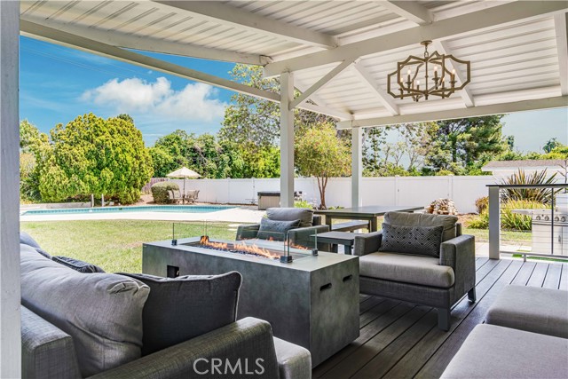 26 Gaucho Drive, Rolling Hills Estates, California 90274, 4 Bedrooms Bedrooms, ,2 BathroomsBathrooms,Residential,Sold,Gaucho,SB21153280