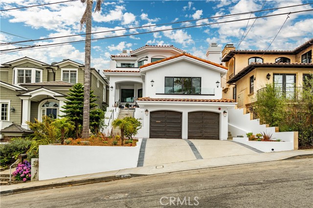 844 10th Street, Manhattan Beach, California 90266, 5 Bedrooms Bedrooms, ,4 BathroomsBathrooms,Residential,Sold,10th,SB21039617