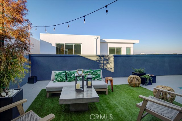 1920 Pacific Coast Highway, Redondo Beach, California 90277, 2 Bedrooms Bedrooms, ,2 BathroomsBathrooms,Residential,Sold,Pacific Coast Highway,OC20078485