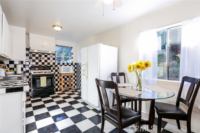 2606 Vail Avenue, Redondo Beach, California 90278, 3 Bedrooms Bedrooms, ,2 BathroomsBathrooms,Residential,Sold,Vail,SB18284014