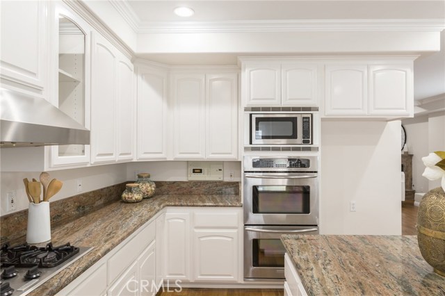 2515 Voorhees Avenue, Redondo Beach, California 90278, 4 Bedrooms Bedrooms, ,4 BathroomsBathrooms,Residential,Sold,Voorhees,SB18062969