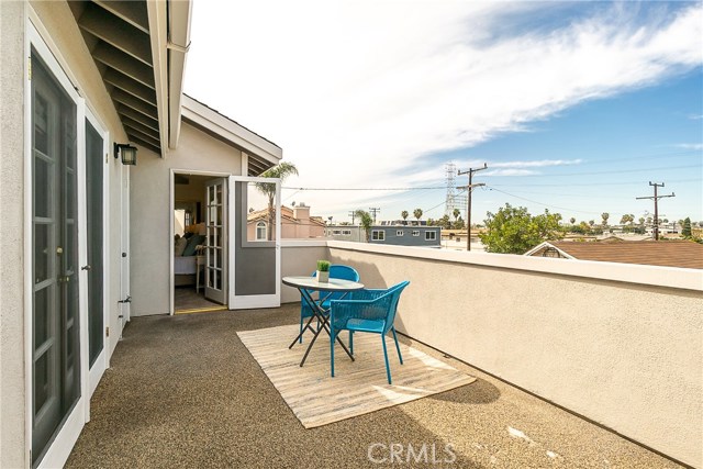 2605 Mathews Avenue, Redondo Beach, California 90278, 3 Bedrooms Bedrooms, ,2 BathroomsBathrooms,Residential,Sold,Mathews,SB20059474