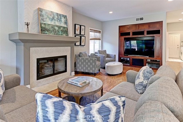 1345 23rd Street, Manhattan Beach, California 90266, 5 Bedrooms Bedrooms, ,3 BathroomsBathrooms,Residential,Sold,23rd,SB17091895