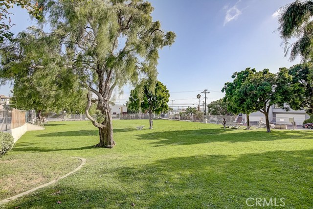 1124 1st Street, Hermosa Beach, California 90254, 4 Bedrooms Bedrooms, ,3 BathroomsBathrooms,Residential,Sold,1st,SB20124705