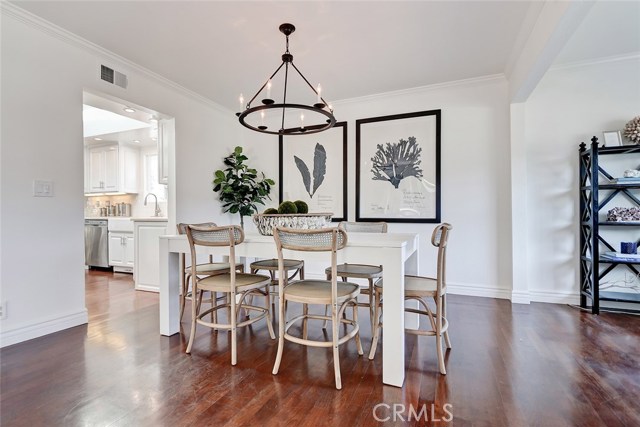 13 Laurel, Manhattan Beach, California 90266, 3 Bedrooms Bedrooms, ,1 BathroomBathrooms,Residential,Sold,Laurel,SB19057635