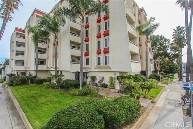 200 CATALINA Avenue, Redondo Beach, California 90277, 1 Bedroom Bedrooms, ,1 BathroomBathrooms,Residential,Sold,CATALINA,SB21053632