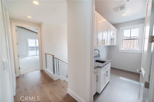 1108 Vincent Street, Redondo Beach, California 90277, 5 Bedrooms Bedrooms, ,4 BathroomsBathrooms,Residential,Sold,Vincent,SB18102573