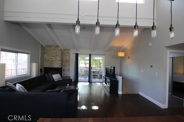 2200 Mathews Avenue, Redondo Beach, California 90278, 3 Bedrooms Bedrooms, ,2 BathroomsBathrooms,Residential,Sold,Mathews,SB17088942