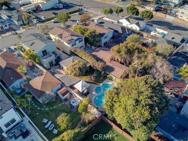 1019 Avenue B, Redondo Beach, California 90277, 4 Bedrooms Bedrooms, ,2 BathroomsBathrooms,Residential,Sold,Avenue B,PV20263391