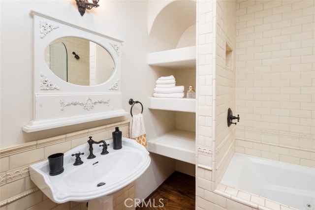 755 31st Street, Manhattan Beach, California 90266, 4 Bedrooms Bedrooms, ,4 BathroomsBathrooms,Residential,Sold,31st,SB19068029